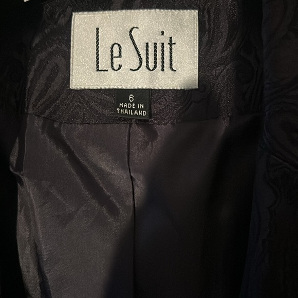 Jacket - Picture 3 of 4